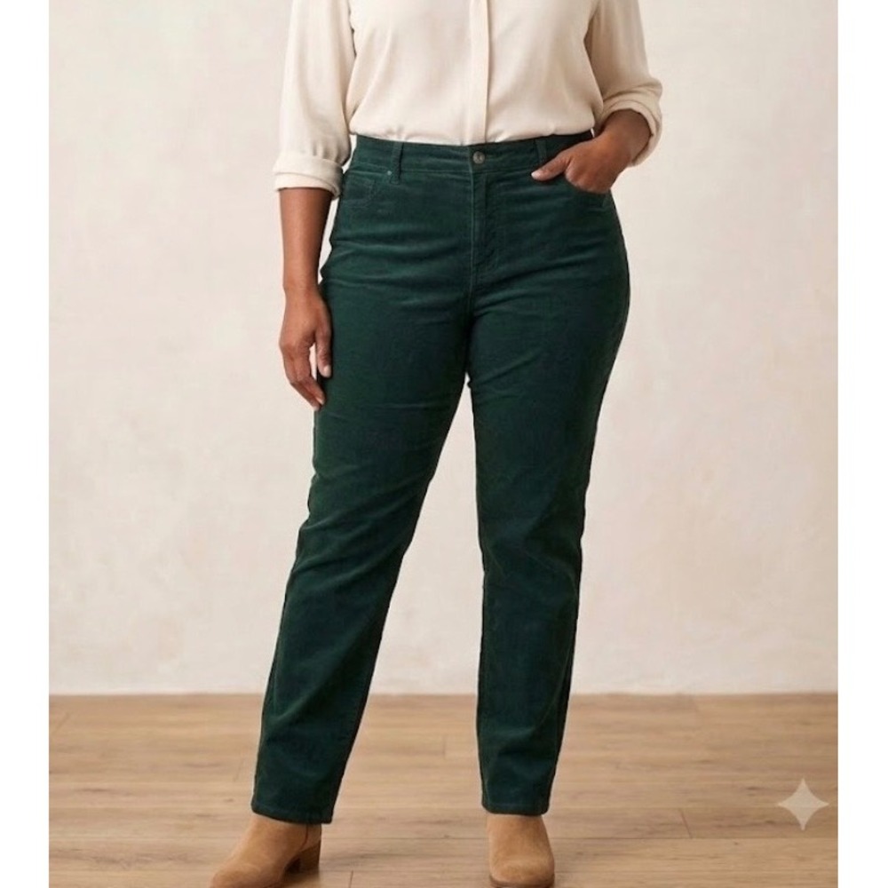 St Johns Bay Womens Straight Corduroy Pants Green Tummy Control Mid Rise 16 NEW